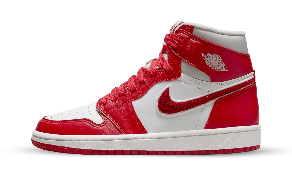 AIR JORDAN 1 HIGH OG VARSITY RED (Chenille)