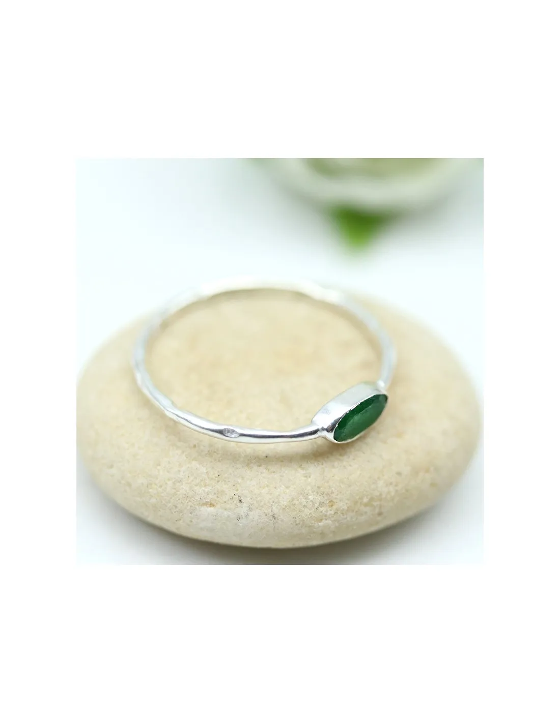 Bague argent fine pierre verte