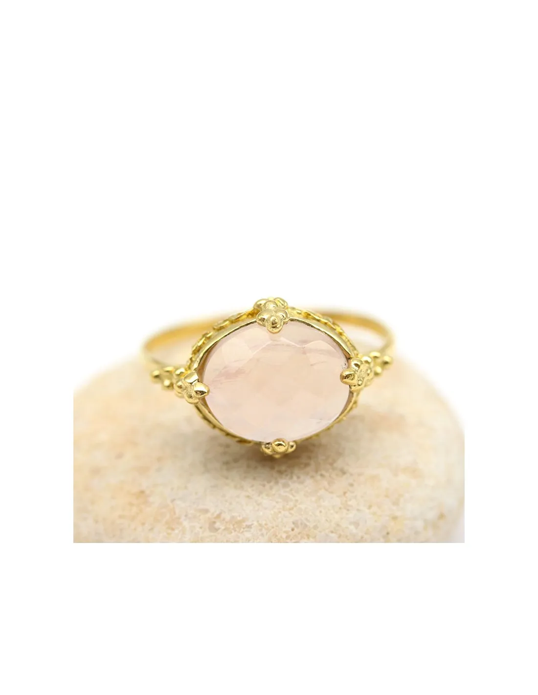 Bague dorée pierre quartz rose