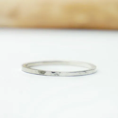 Bague martelée fine argent 925 pour femme et pour homme