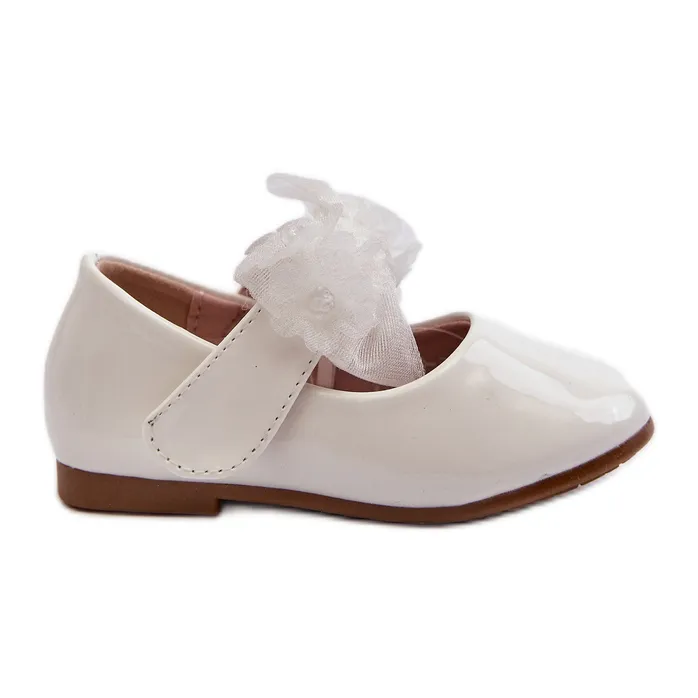 Ballerines enfant en cuir verni avec velcro et nœud, blanc Olessa blanche