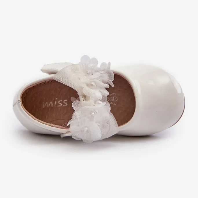 Ballerines enfant en cuir verni avec velcro et nœud, blanc Olessa blanche