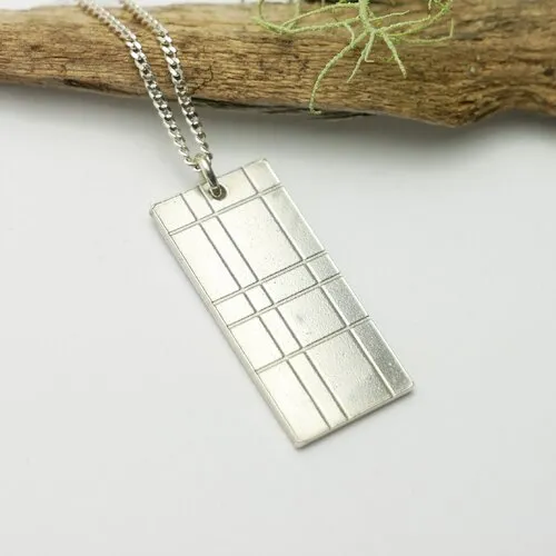 Collier contemporain kilt rectangulaire en argent 925/1000