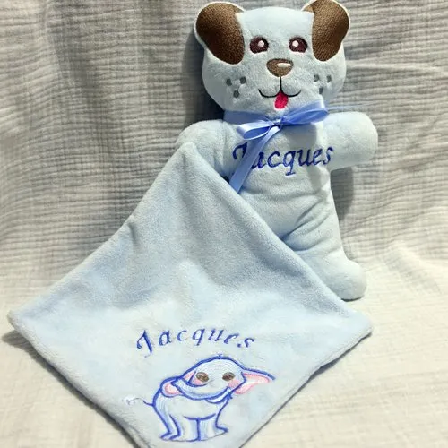 Doudou chien bleu avec doudou personnalisable