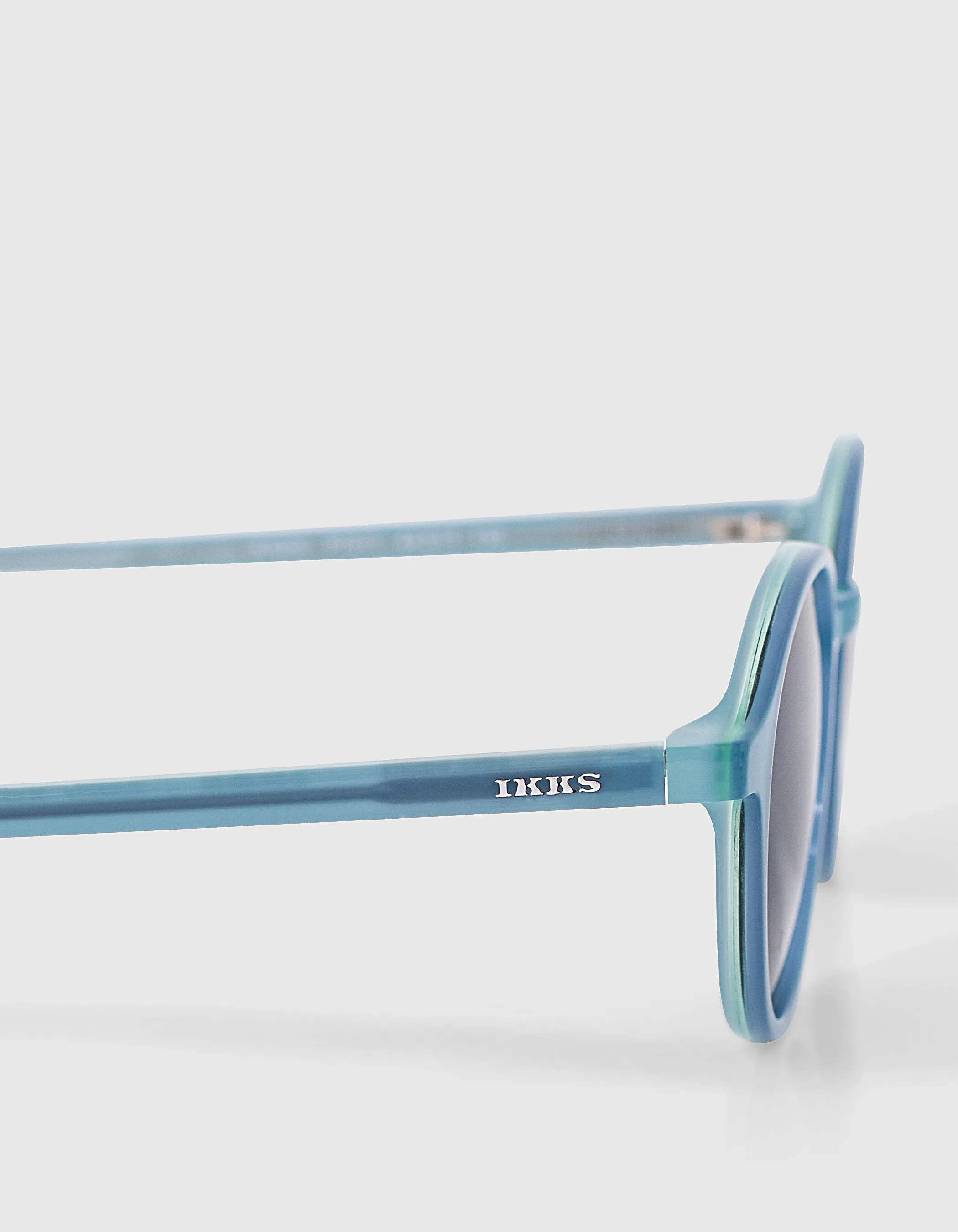 Lunettes solaires bleu persan